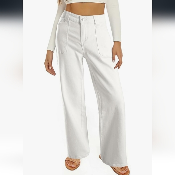 Women's White Wide-Leg Jeans - Picture 4 of 16